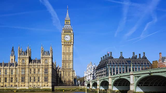education recruitment agency london education matters group big ben clock tower
